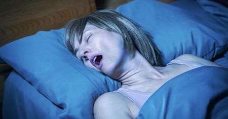 Masz bezdech senny? Uważaj na parkinsona. Nowe odkrycie naukowców