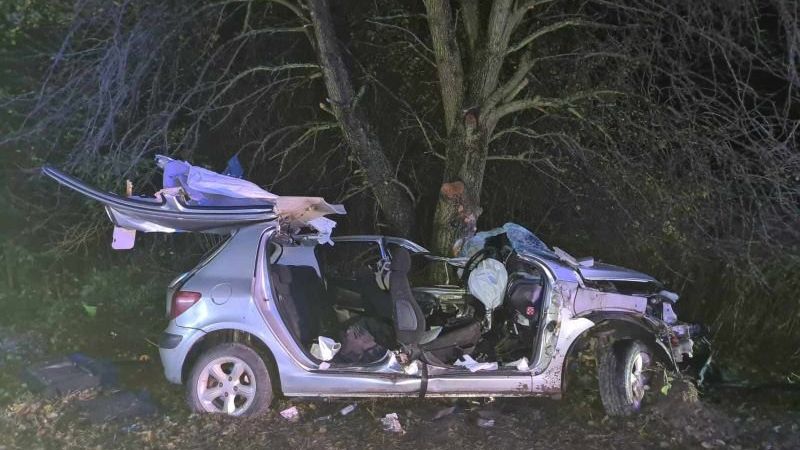 Wziął auto bez wiedzy rodziców. Samochód nadaje się na złom