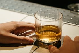 Alkoholizm wysokofunkcjonujący – objawy i sygnały ostrzegawcze 