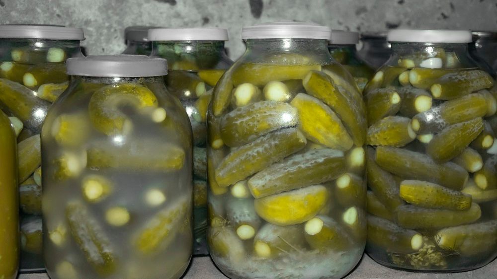 Jak przygotowywać domowe przetwory, aby były bezpieczne?