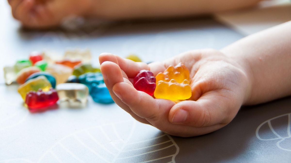 Podawanie dziecku witaminowych żelków w żaden sposób nie poprawi odporności jego organizmu