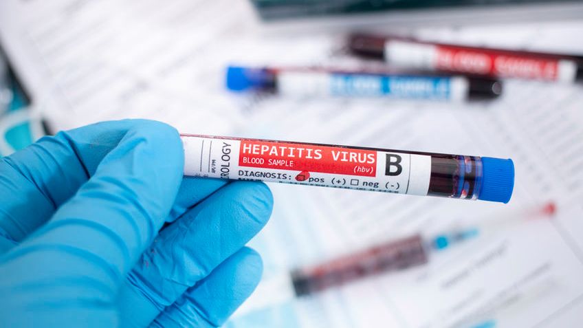 Szczepienie przeciw WZW typu B obowiązkowo powinno zostać wykonane u niemowląt, jak i osób należących do grupy wysokiego ryzyka