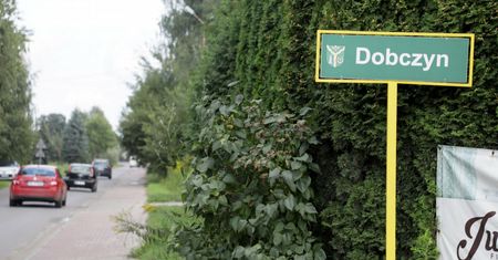 Tragedia w Dobczynie. Ciała dwóch 13-latek odnalezione w lesie