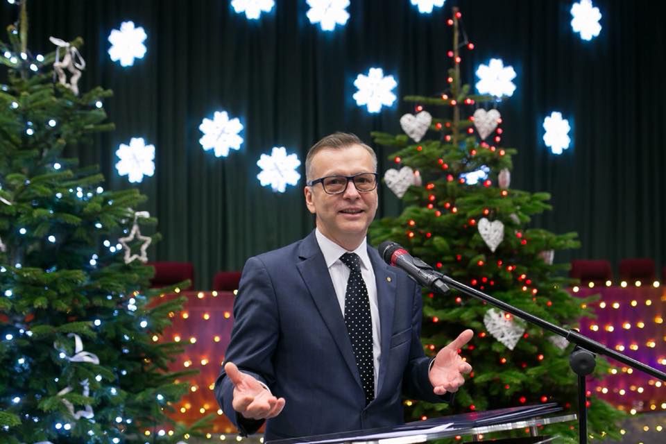 Prof. Mirosław Wielgoś jest ginekologiem