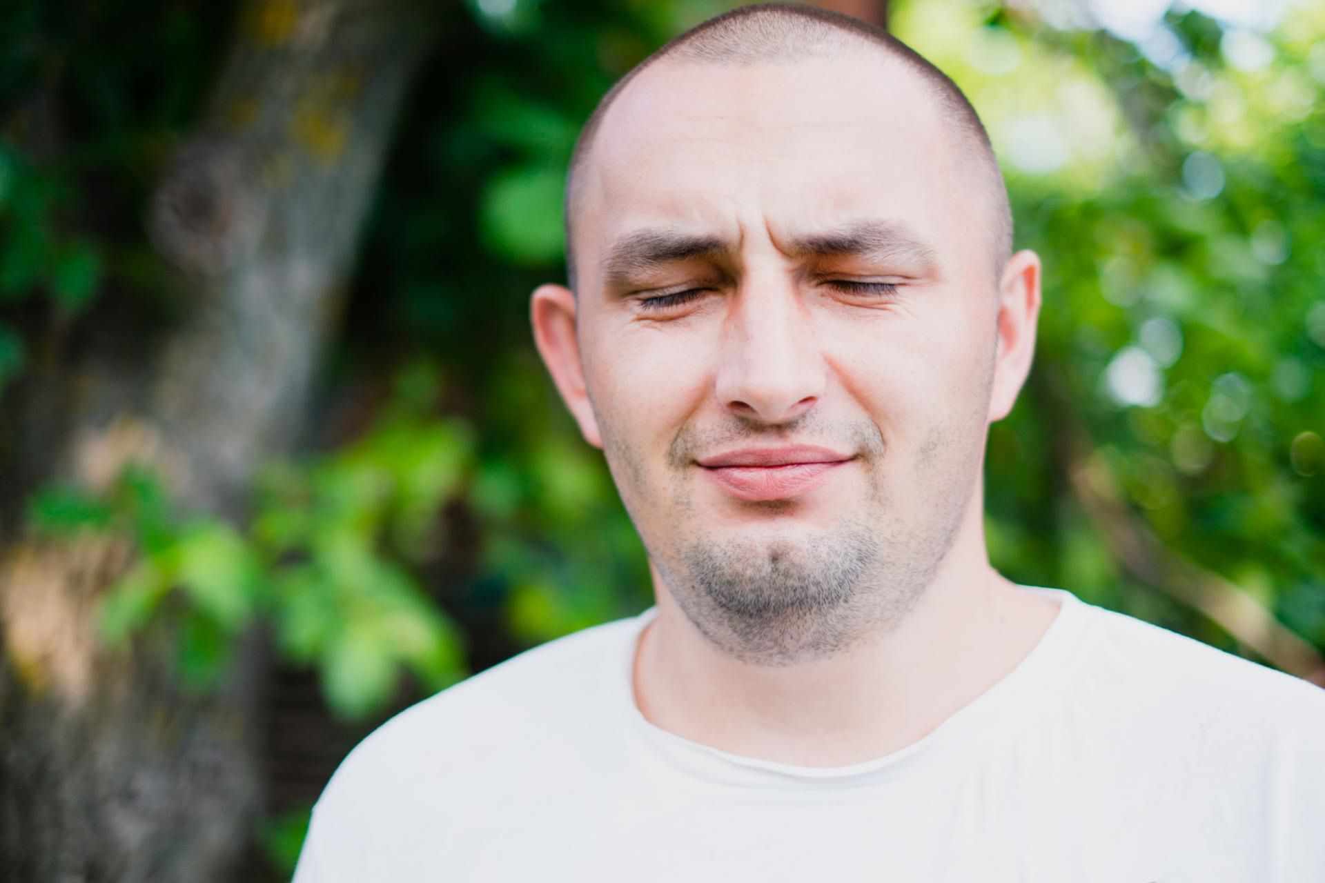 Kurza ślepota to problemy widzenia w ciemnościach