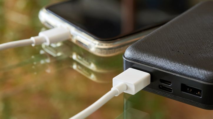 Wycofują ze sprzedaży z Francji. Apple zaprzecza zagrożeniu