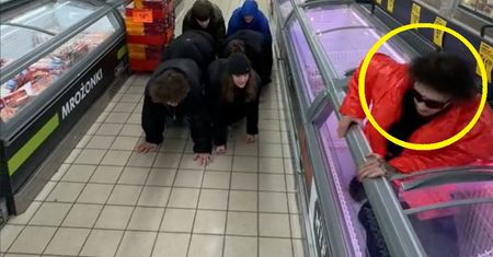 Klienci są przerażeni. "Za cel obrały Biedronkę i Lidla"