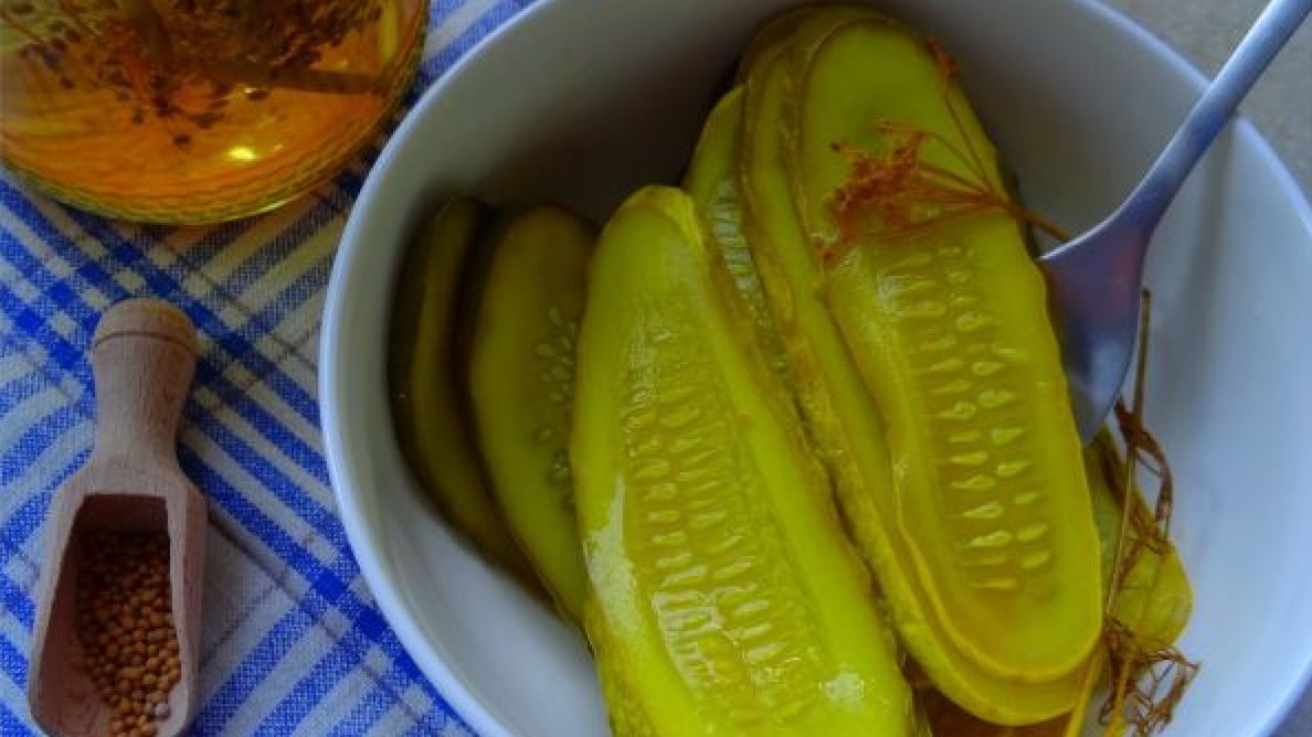 Przepis na ogórki kanapkowe z curry i kurkumą to hit