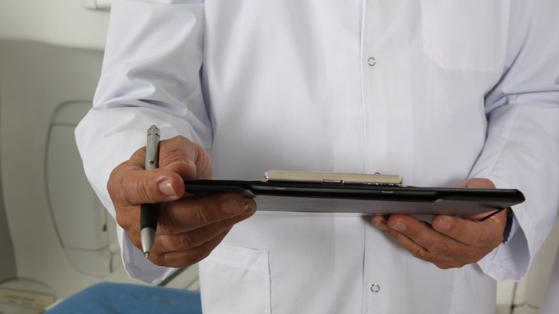 Herpes, czyli herpeswirusy, to patogeny, które pasożytują na zwierzętach i ludziach. Niektóre choroby i dolegliwości wywołane przez nie są dość powszechne. 