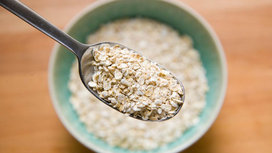 Te płatki owsiane omijaj szerokim łukiem. Szkodzą dzieciom i mogą powodować problemy