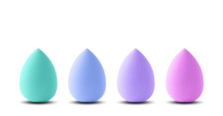 Beauty blender - czym jest, jak używać, czym myć