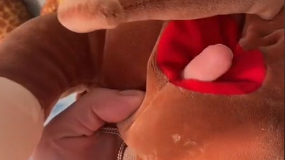 To na pewno zabawka dla dzieci? TikTokerka w szoku