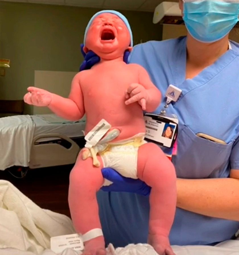 Synek Eriki ważył prawie 6 kg po urodzeniu