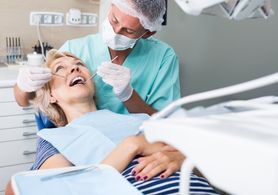 Ukruszony ząb – przyczyny, leczenie