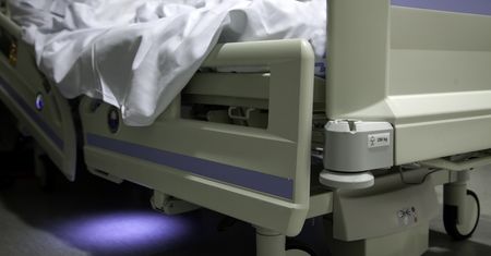 Ciężarna pacjentka zmarła po obumarciu płodu. Doszło do wstrząsu septycznego