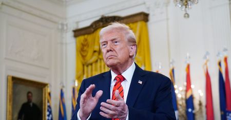 Trump zapowiada cła na import leków. "Idealne warunki do monopolizmu"