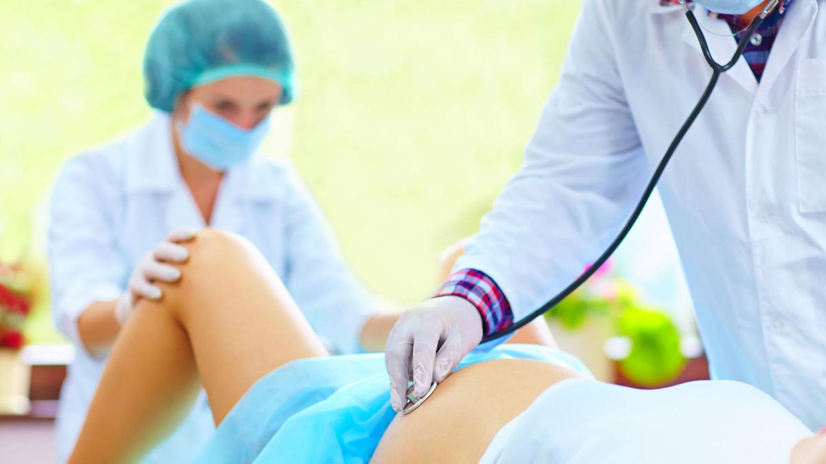 Czy kobiety, które rodzą dzieci w późniejszym wieku, żyją dłużej?