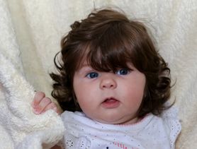 Włosy jak u lalki. Pielęgniarki były w szoku, gdy zobaczyły dziecko