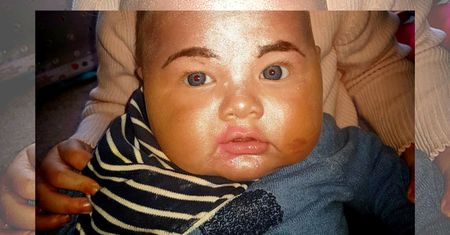 Trzylatka pomalowała swojego brata. Chciała, żeby wyglądał jak mama