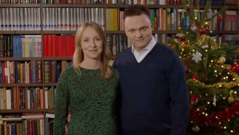 Żona Szymona Hołowni spodziewa się kolejnego dziecka. Nowinę ogłosili w świątecznym nagraniu
