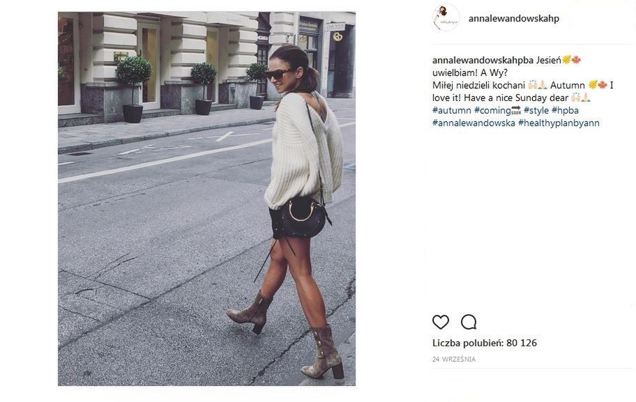 Anna Lewandowska oprócz bluz chętnie wybiera także swetry oversize