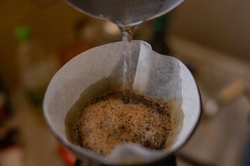 "Badacze byli okrutni!" Naukowcy sprawdzili, czy odstawienie kawy poprawi zdrowie serca