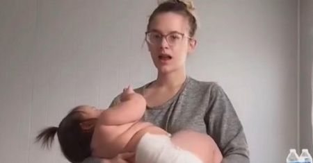 Młoda mama zszokowała użytkowników TikToka. "Moje 14-miesięczne dziecko jest tak duże, że mieści się w ubrania dla trzylatka"