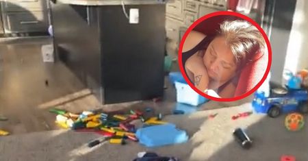 Wróciła z pracy i przyłapała opiekunkę. Wściekła mama wszystko nagrała