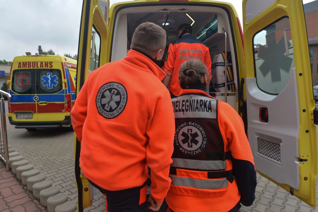 Po fali krztuśca teraz "króluje" inna choroba. Oddziały są pełne