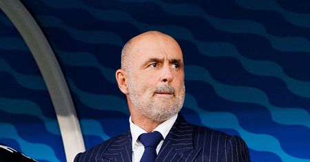 Michał Probierz nigdy się nie uśmiecha. Wiadomo, co za tym stoi