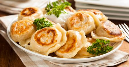 Pierogi z mięsem. Przysmak Polaków na celowniku