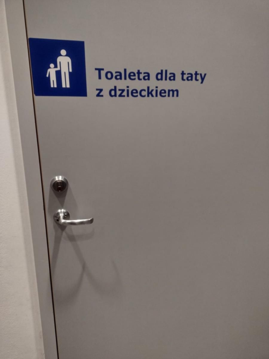 Toaleta dla taty z dzieckiem