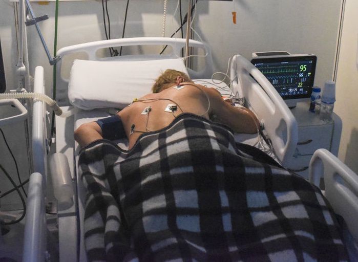 Hiszpanie ostrzegają: koronawirus może powodować trzy rzadkie schorzenia. Wśród nich m.in. odma