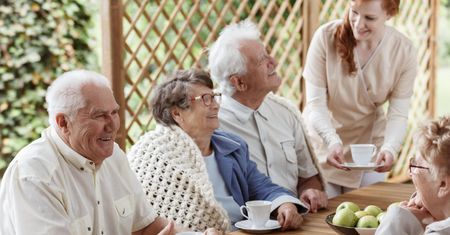 Dieta, która zapobiega chorobie Alzheimera. Spożywaj te produkty codziennie