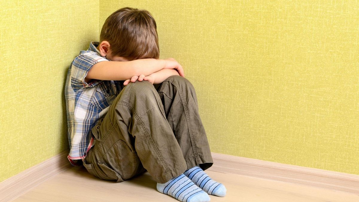 Ignorowanie dziecka i ubliżanie to destrukcyjne sposoby karania 