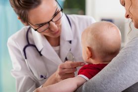 Jak leczyć objawy kataru u niemowląt?