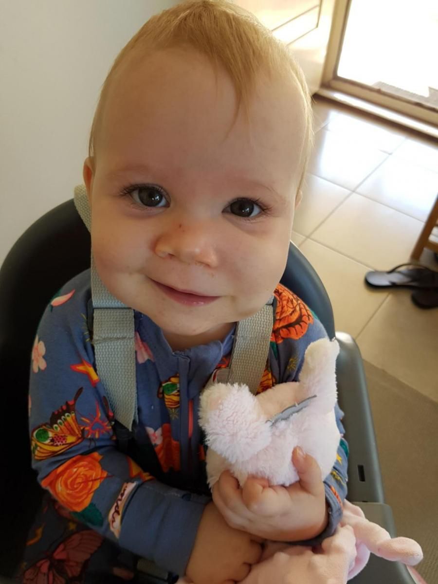 Zauważyła siniaka na policzku