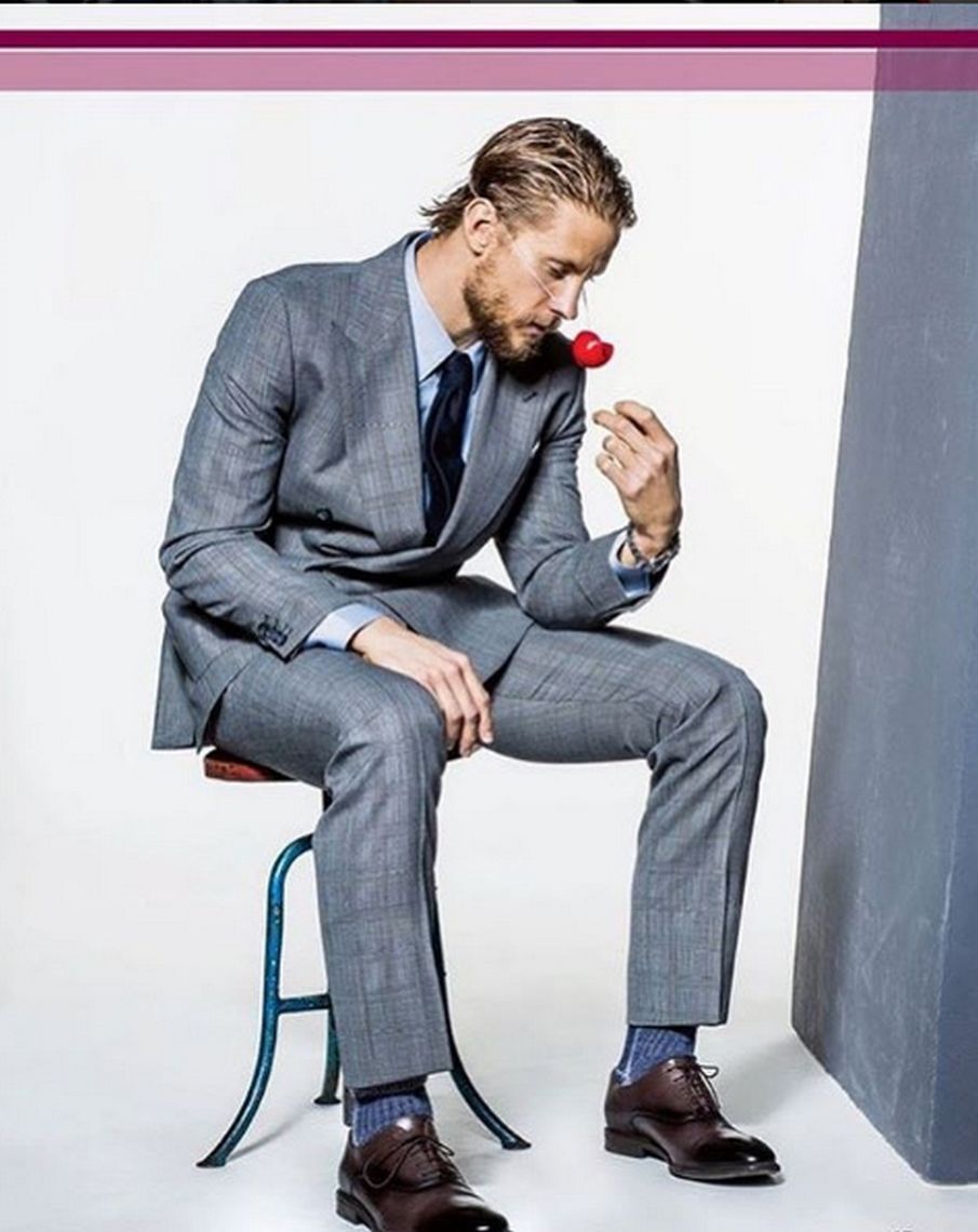 Sebastian jest jednym z najprzystojniejszych aktorów nowego pokolenia