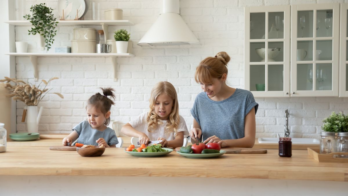 Dieta lekkostrawna dla dzieci [zasady i propozycje dań]
