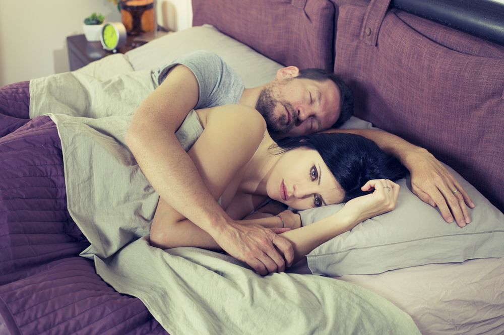 Dyrektorki, asystentki, a może nauczycielki – jakie kobiety zdradzają najczęściej?