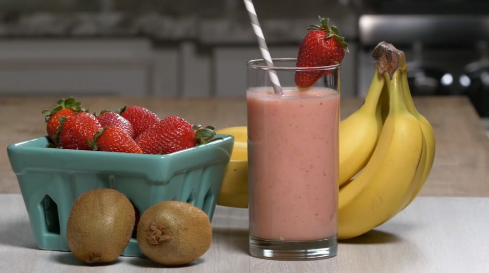 Koktajl na obniżenie ciśnienia. Pij go codziennie rano (WIDEO)