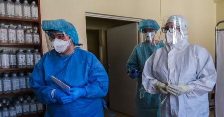 Ile zarabiają lekarze w Polsce? Dane GUS pokazują, że stawki są bardzo zróżnicowane