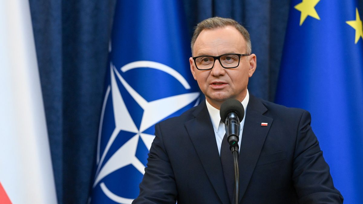 Zakaz sprzedaży e-papierosów nieletnim. Prezydent podpisał