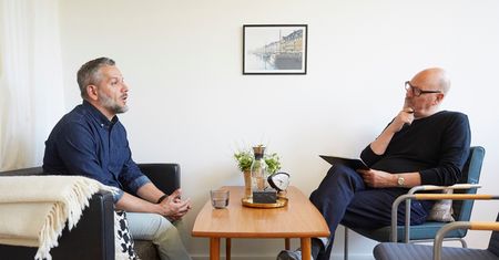 Projekcja - rodzaje, rozpoznanie, psychoanaliza, terapia Gestalt
