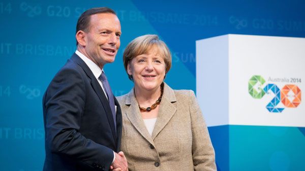 Premier Australii Tony Abbott wita Angelę Merkel na szczycie G20