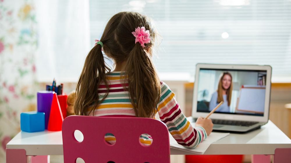 Dysgrafik w domu – jak pomóc dziecku?