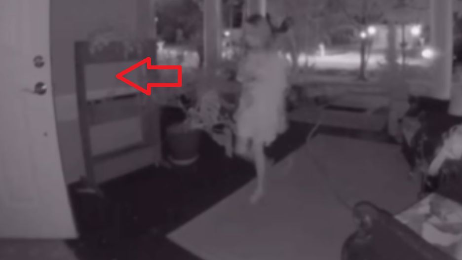 Ktoś otworzył w nocy jej drzwi do domu. Pokazała przerażające nagranie