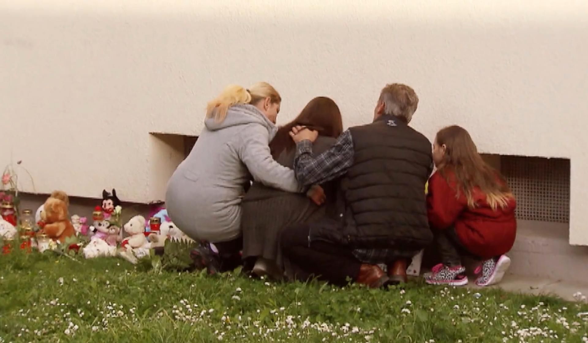 Rodzina opłakuje dziewczynkę