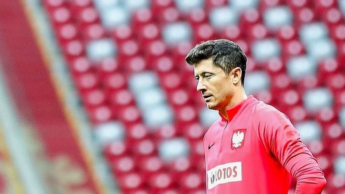 Robert Lewandowski cierpi na przepuklinę pachwinową.