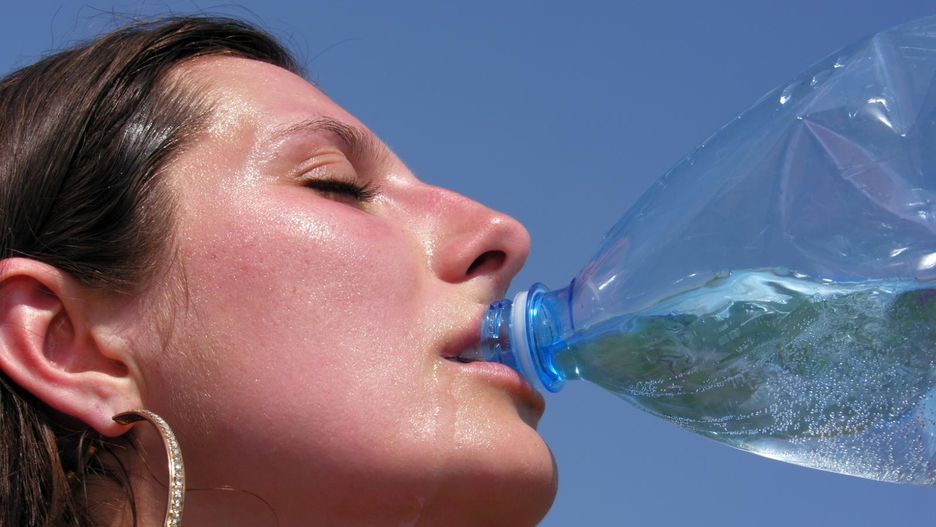 Tego nie pij w upały. Już niewielka ilość może być szkodliwa